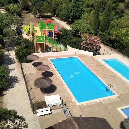 Hotel Camping de la Chapelette à Saint-Martin-de-Crau Extérieur photo